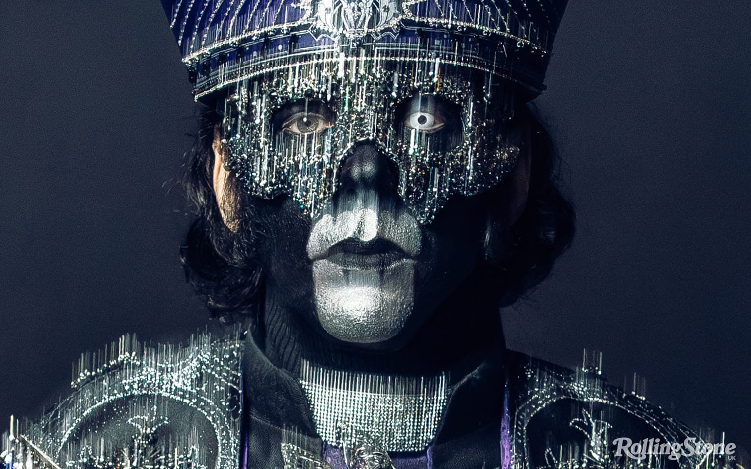 Papa V Perpetua — la nueva era de Ghost